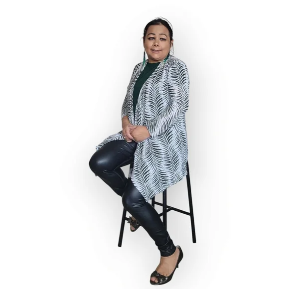 Chic Zebra Pattern Drape Cardigan - Picture 9 of 13